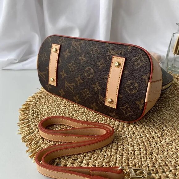<AUTHENTIC>Louis Vuitton bag - Picture 3 of 8